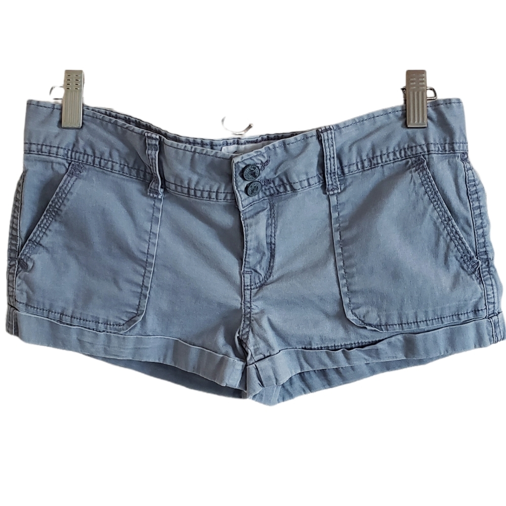 Aeropostale Stretch Low Rise Light Grey Cotton Shorts, sz 3/4